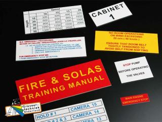 Kunstof plaatje graveren in diverse kleuren